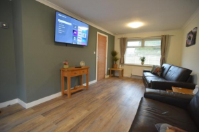 3 Bedrooms, with large storage for house move, Minimum 2 Nights